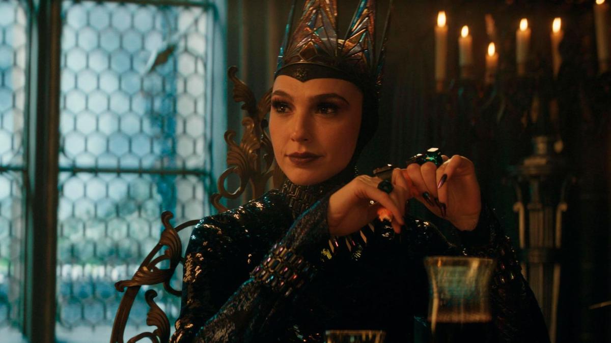 Gal Gadot ignora críticas e destaca diversão no live-action de Branca de Neve
