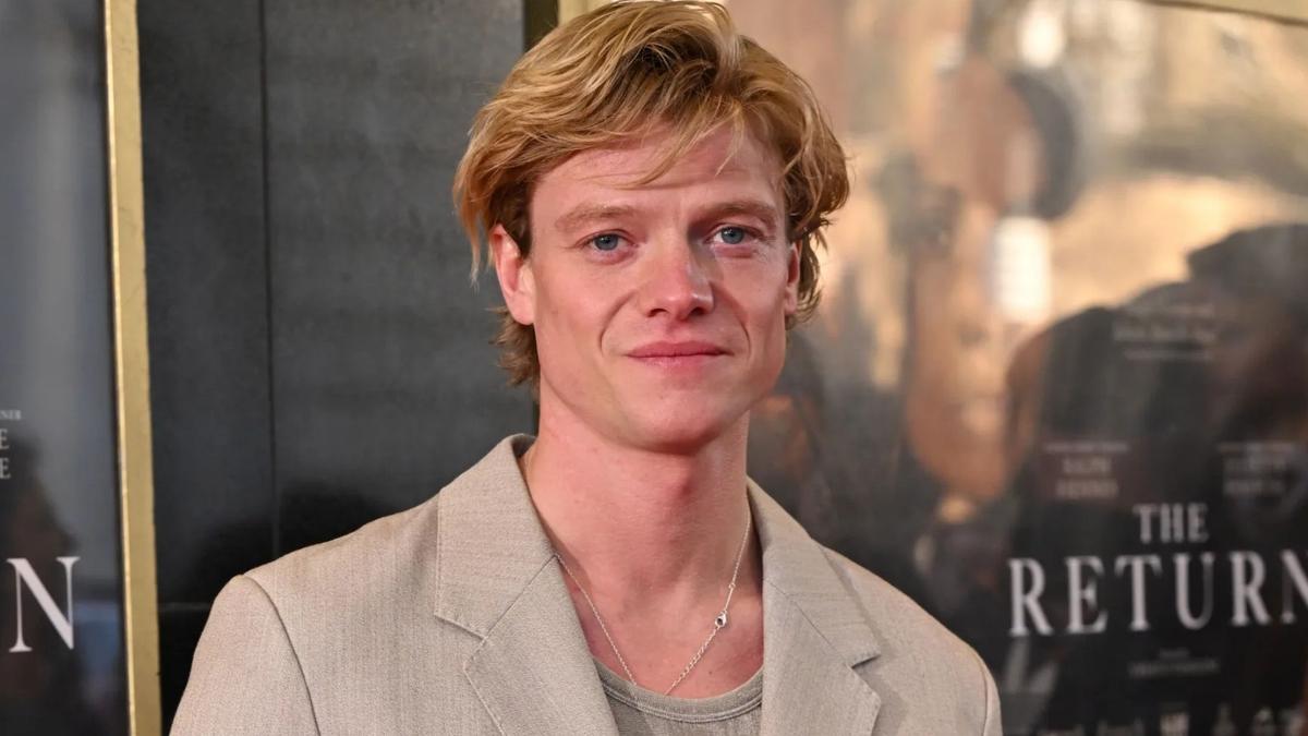 DC Studios anuncia Tom Rhys Harries como protagonista do filme do Cara-de-Barro