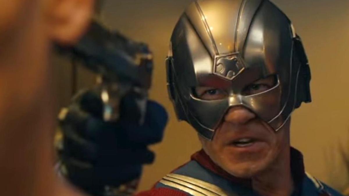 James Gunn revela desejo de ver confronto entre Pacificador e Batman no novo DCU