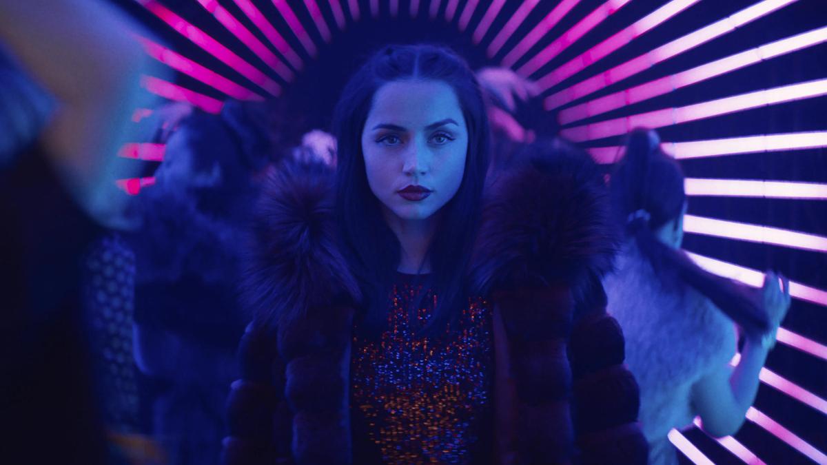 Crítica — Ainda que sem o mesmo brilho, “Bailarina” compreende “John Wick” como legado e segue com elegância na ação