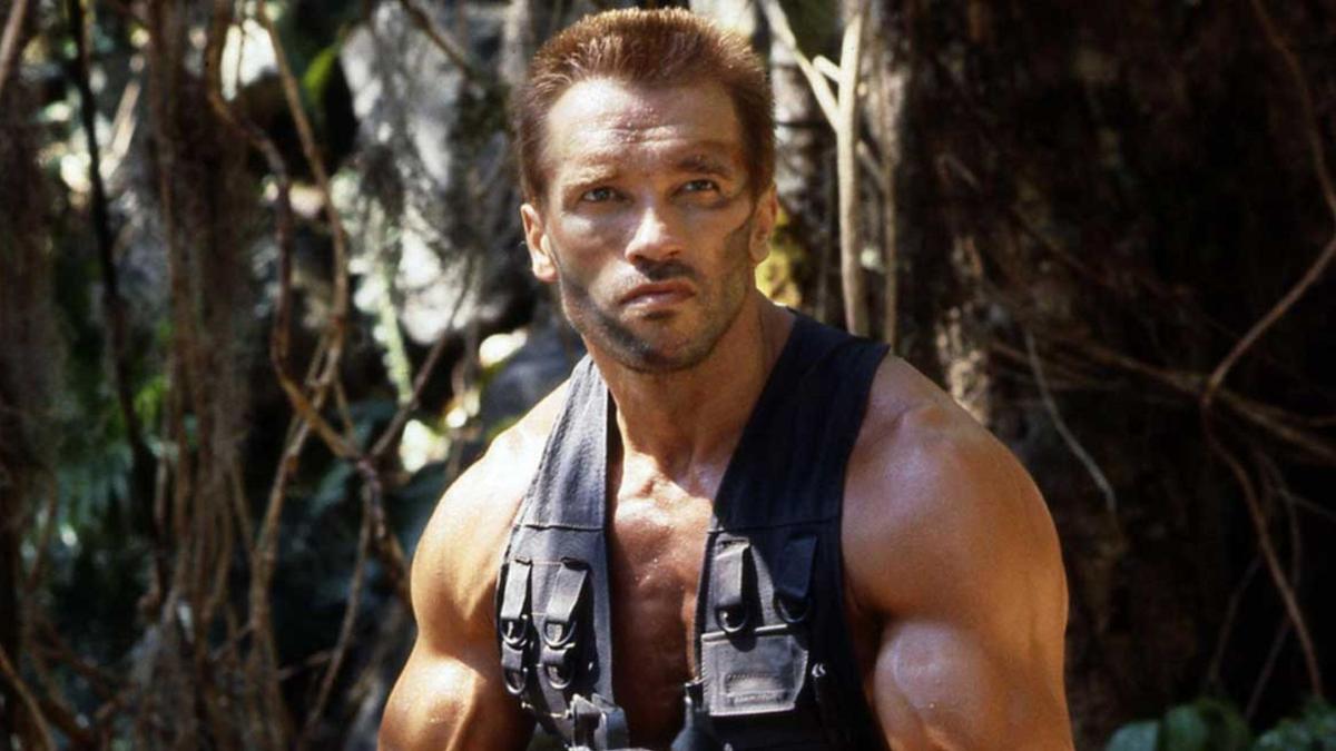 Arnold Schwarzenegger pode retornar como Dutch em novo projeto live-action de Predador