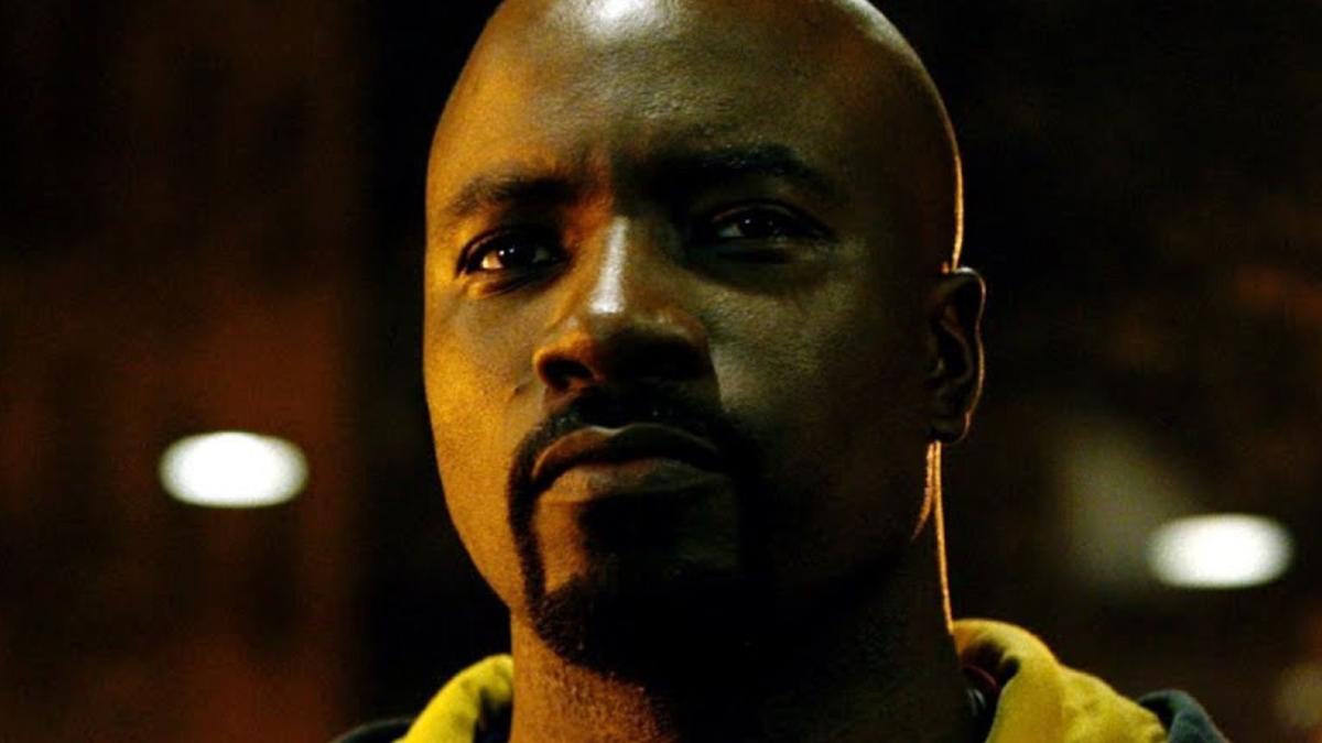 Mike Colter indica retorno como Luke Cage ao MCU e diz que há “muitos caminhos” para continuar a história